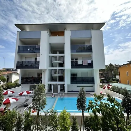 Apartment Cozy Flat With Garden And Pool *
