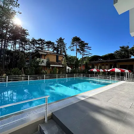 Cozy Flat With Garden And Pool * Bibione
